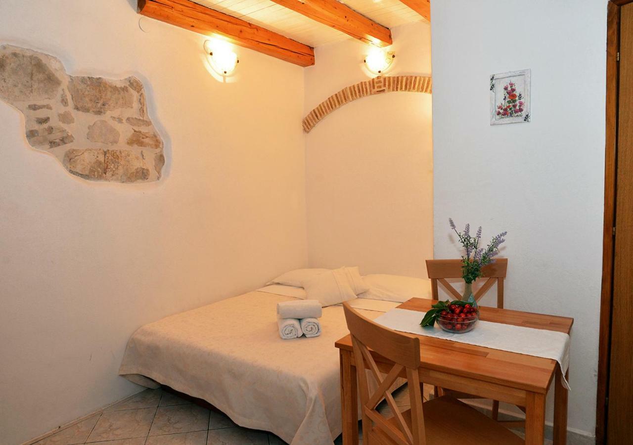 Old Town Vrsar, Apartments Danica & Zoran Luaran gambar